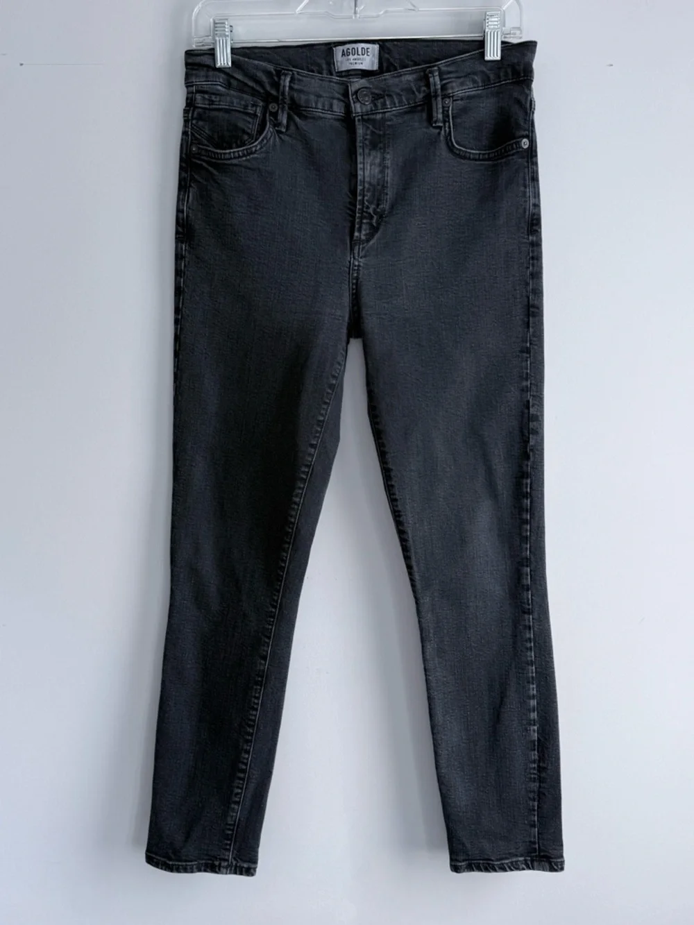 AGOLDE Sophie High Rise Crop Jeans in Princeton 28 Washed Black Classic
